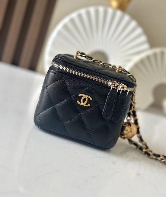 Chanel Mini Classic Chain Box Handbag 66014