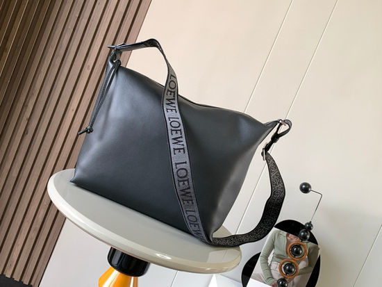 Loewe Cubi Black Leather Crossbody Handbag 9010