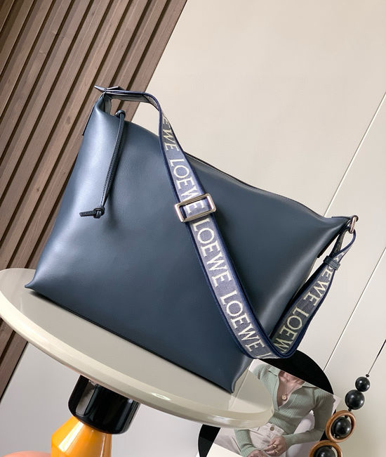 Loewe Cubi Crossbody Bag Large Capacity Leather Bag 9010