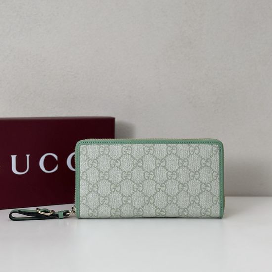 Gucci Rubber Crossbody Bag 819122