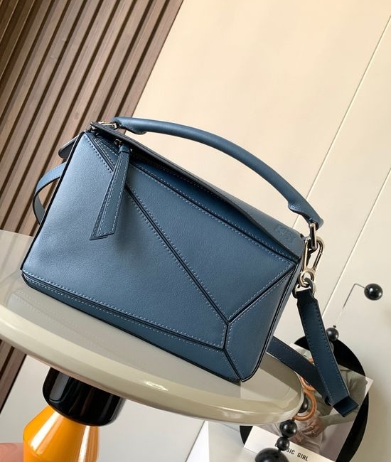 Loewe Puzzle Smooth Leather Handbag 9005 Blue