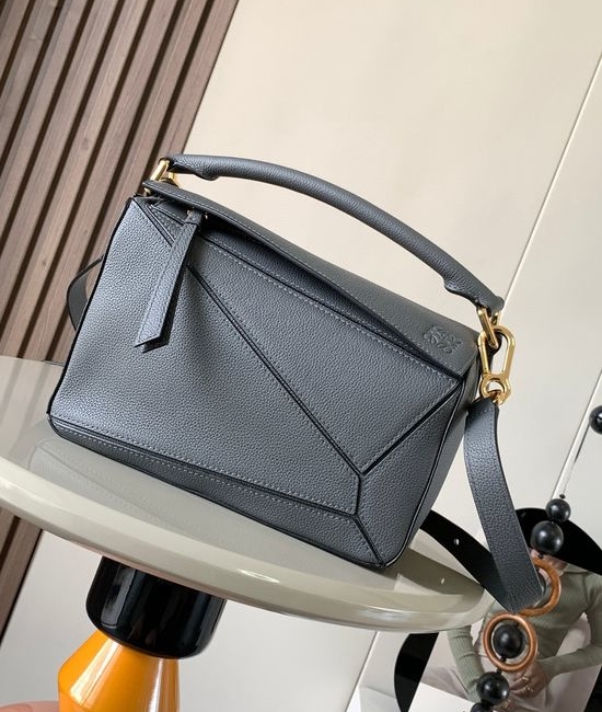 Loewe Puzzle Grained Leather Handbag 9005