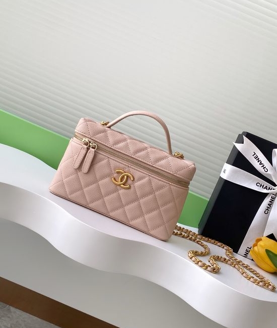 Chanel 25C Grain Calfskin Chain Clutch With Detachable Strap AP4583