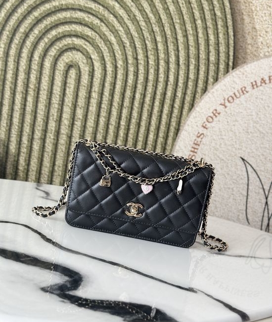 Chanel Quilted Lambskin Heart Handbag 66051