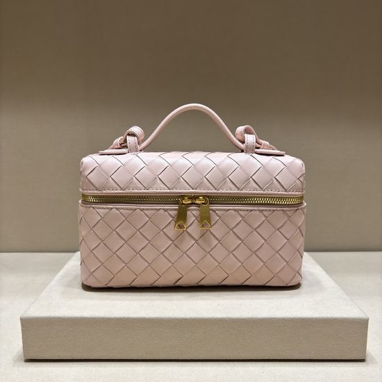 Bottega Veneta BV Woven Zip Crossbody Bag 789109