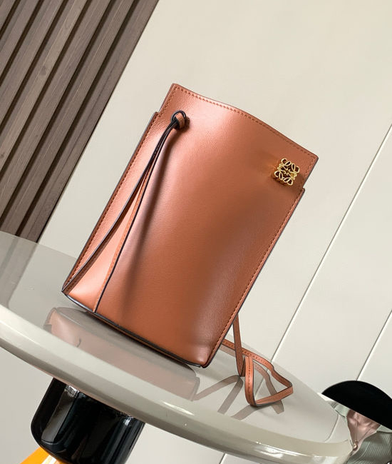 Loewe Dice Pocket Leather Cellphone Bag - Brown 9027