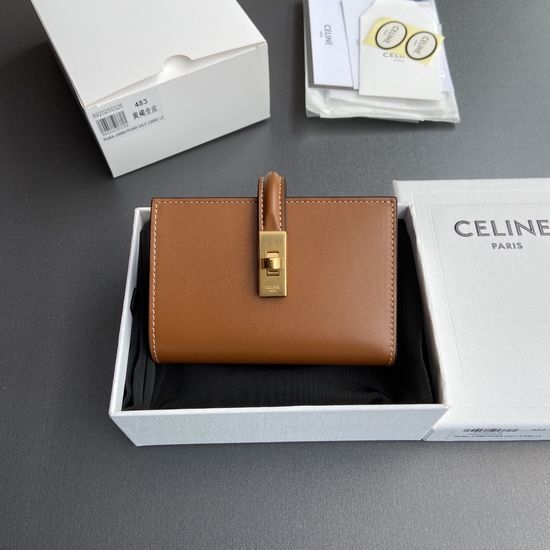 Celine TRIOMPHE16 Shiny Leather Wallet 10M483CQ7.04LU483