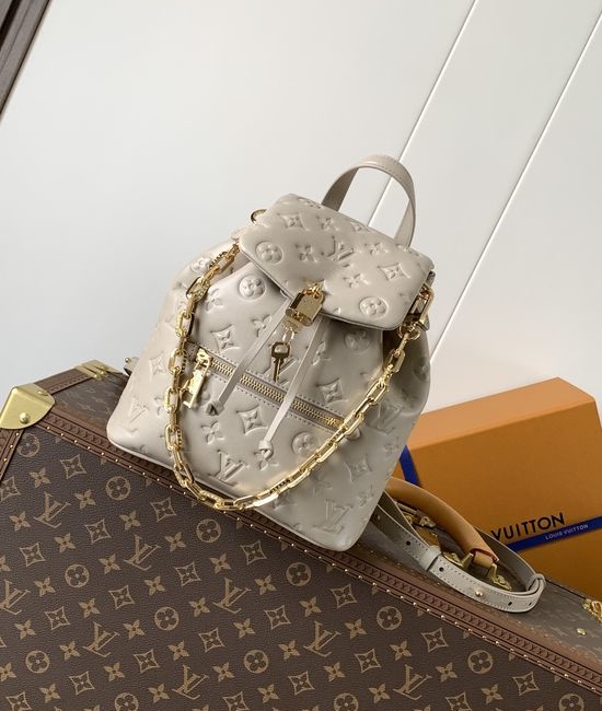 Louis Vuitton LV Coussin Small Backpack M13357