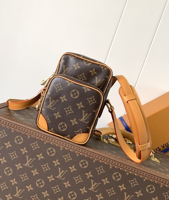 Louis Vuitton LV Amazone Crossbody Bag M14014