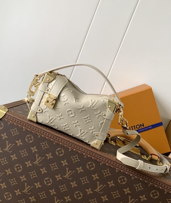 Louis Vuitton LV Monogram Bold Side Trunk M14571