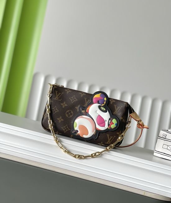 Louis Vuitton LV Pochette Chain Crossbody Bag M13440