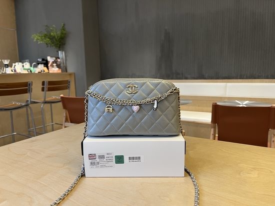 Chanel Heart Pendant Chain Bag A96129