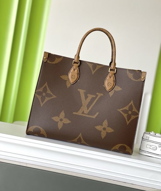 Louis Vuitton LV Onthego Small Mommy Bag M45039