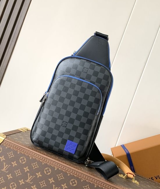 Louis Vuitton LV Avenue Damier Graphite Canvas Shoulder Bag N00086