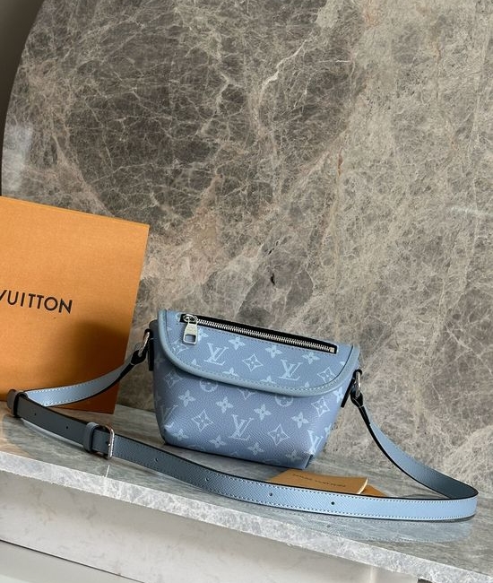 Louis Vuitton LV Pulse Mini Handbag Monogram Canvas M14116