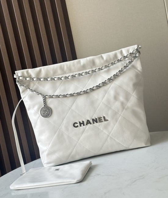 Chanel 22 Bag Calfskin Leather 3261
