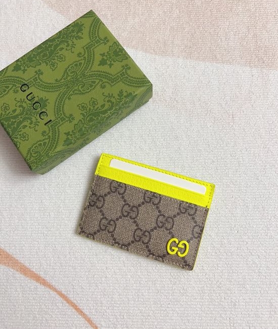 Gucci GG Supreme Canvas Card Holder 768248