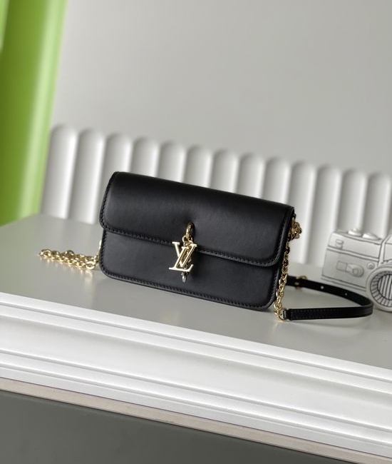 Louis Vuitton LV Wallet On Chain Leather Black M14564