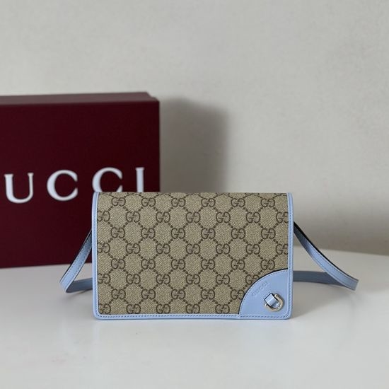 Gucci Large Bag Light Blue Leather 820688
