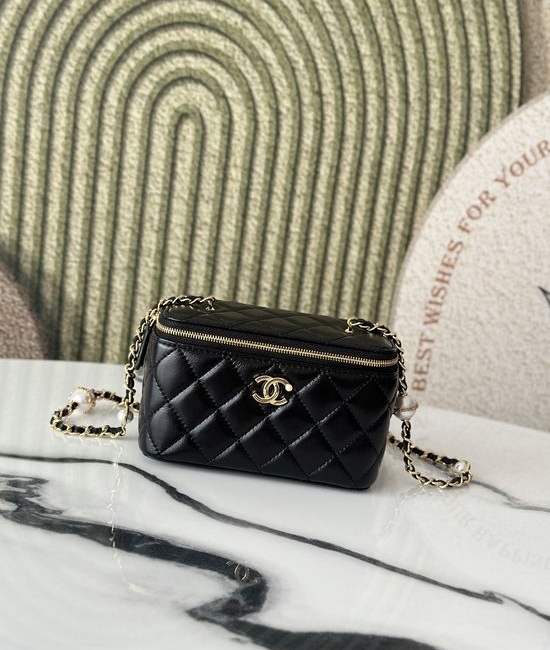 Chanel Pearl Chain Cosmetic Bag 66062