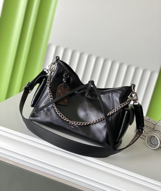 Louis Vuitton LV Carryall Leather Shopping Bag M24861