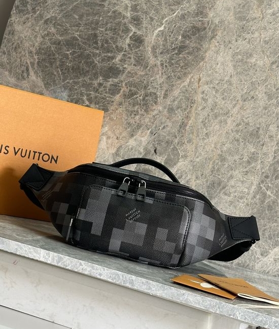 Louis Vuitton LV Rush Waist Bag M14920