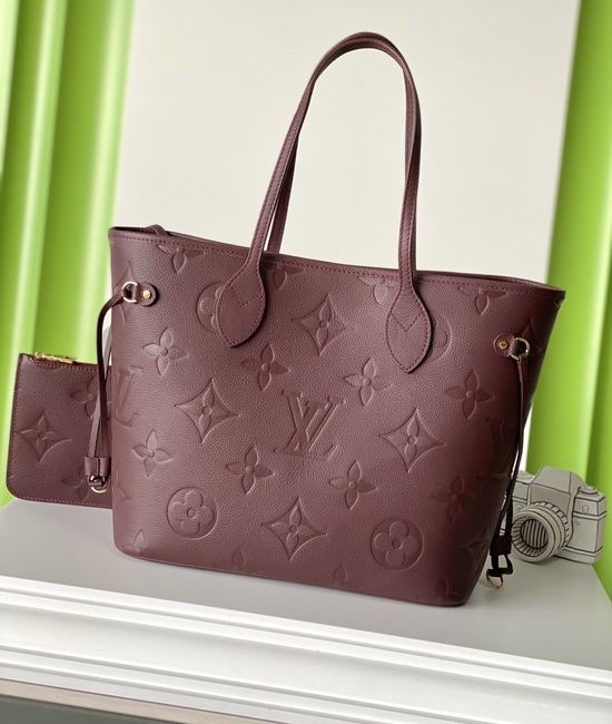 Louis Vuitton LV Neverfull Leather Shopping Tote M46599