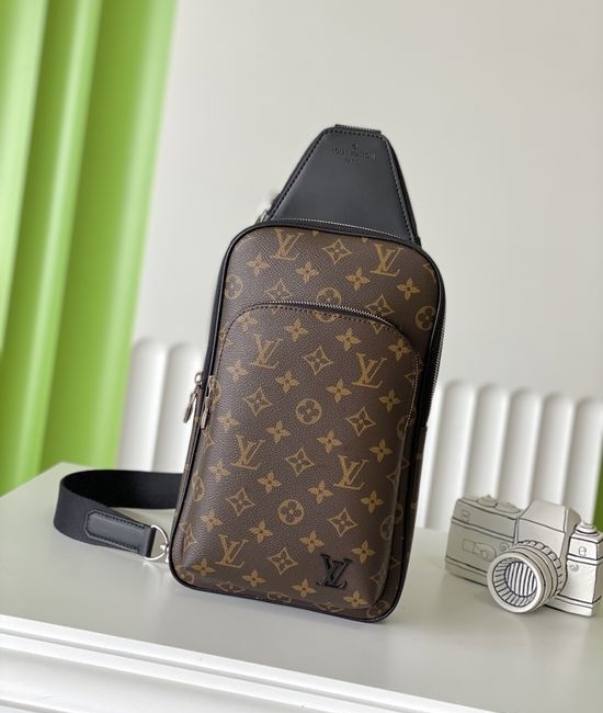 Louis Vuitton LV Monogram Shoulder Bag M46327