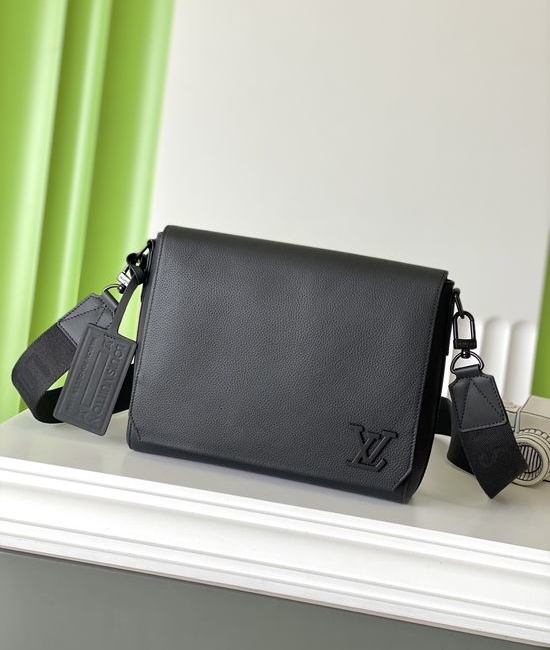 Louis Vuitton LV Takeoff Leather Messenger Bag M57080
