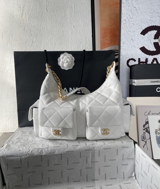 Chanel Lambskin Shoulder Bag AS5302