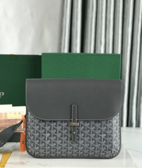 Goyard Coursier Messenger Bag 120242