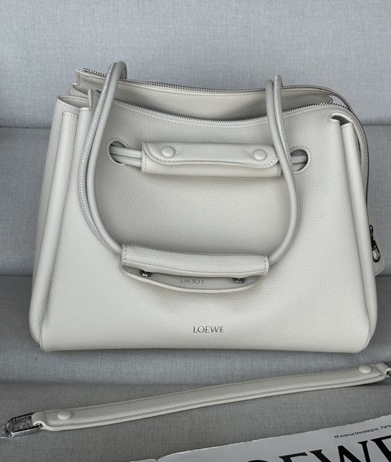 Loewe Madrid Handbag Soft Leather Versatile 0255