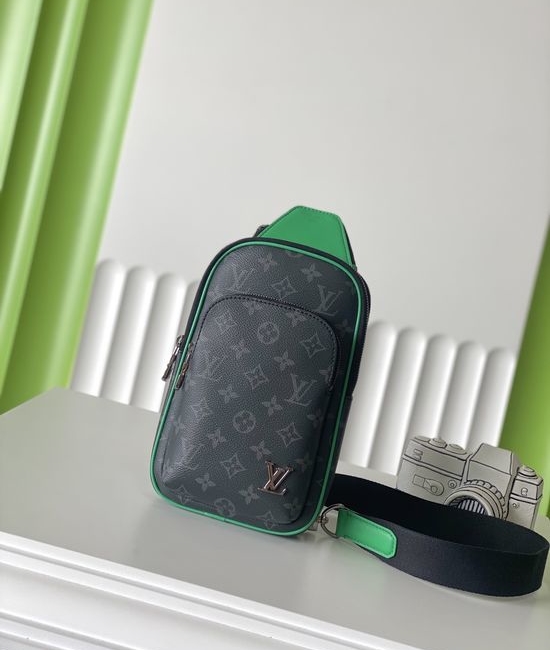 Louis Vuitton LV Monogram Shoulder Bag M25891