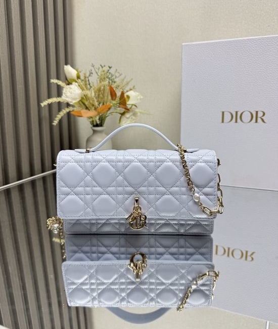 Christian Dior CD Lady Christian Dior CD Lambskin Clutch 0809