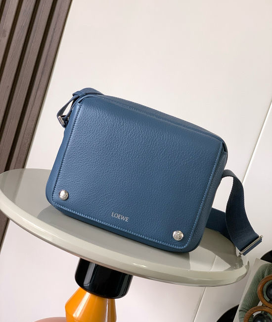 Loewe Pebble Messenger Bag Soft Grain Leather 9094