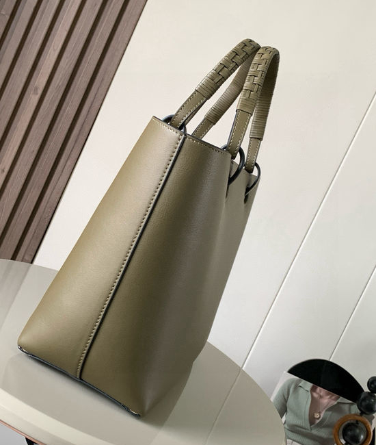 Loewe Anagram Tote Medium Calfskin Handbag 1819