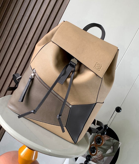 Loewe Puzzle Backpack Grained Leather Backpack 9031