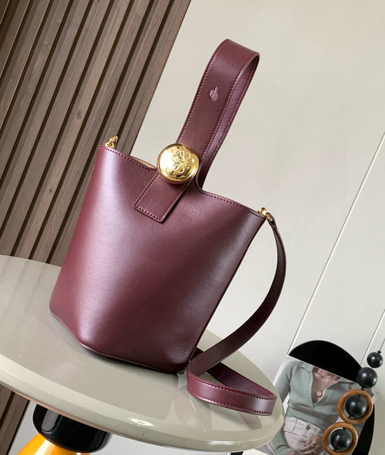 Loewe Pebble Bucket Mini Leather Bag 9047