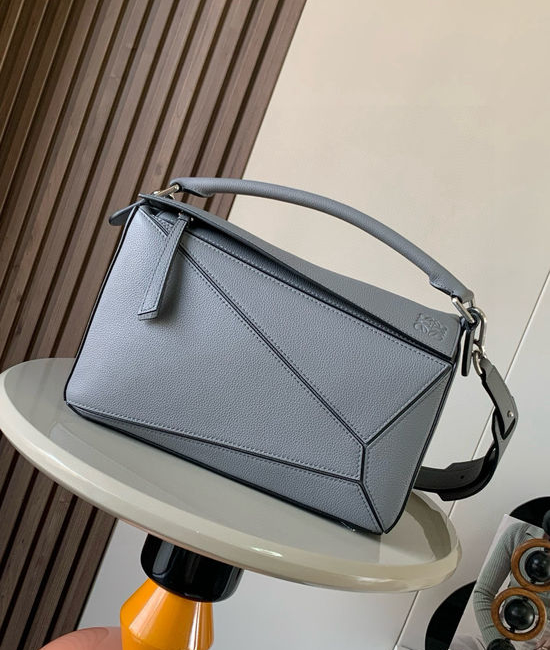 Loewe Puzzle Litchi Grain Leather Handbag 9017