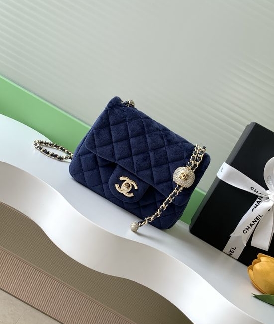 Chanel Diamond Ball CF Velvet Bag High-Quality 11605