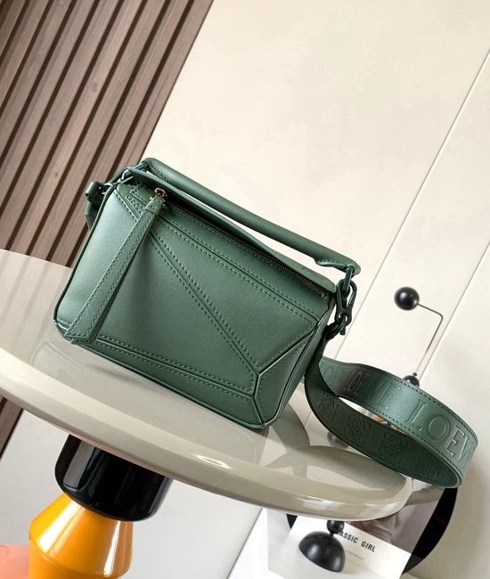 Loewe Puzzle Embossed Shoulder Bag 9020