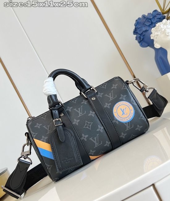 Louis Vuitton LV Keepall Handbag P01942