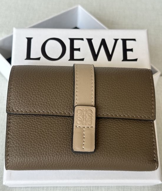 Loewe Small Vertical Grain Leather Wallet 1902