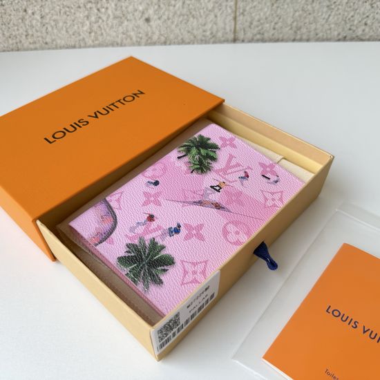 Louis Vuitton Passport Cover Wallet M27229