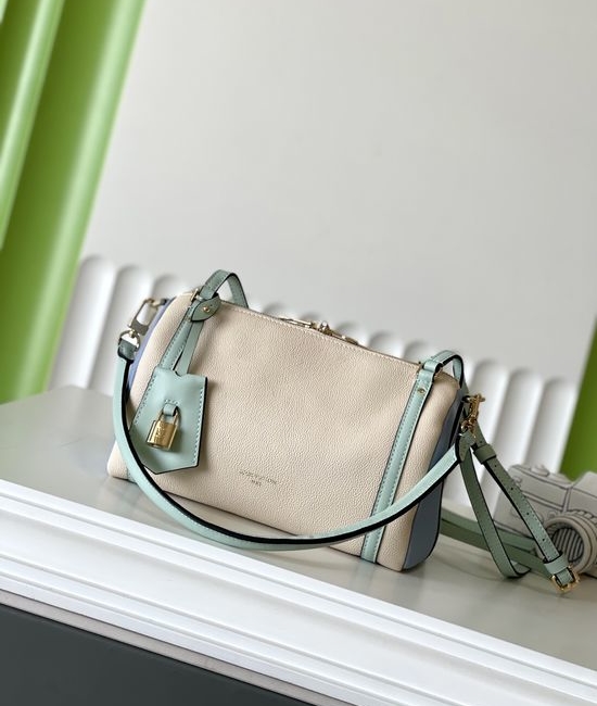 Louis Vuitton LV EXPRESS Leather Duffle Bag M26905