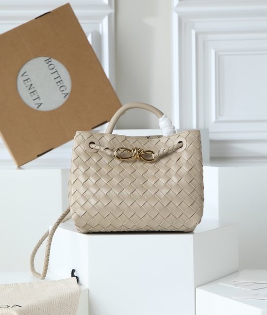 Bottega Veneta BV Andiamo Classic Woven Bag 766014