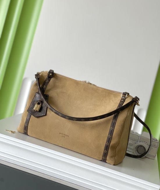 Louis Vuitton LV EXPRESS Leather Duffle Bag M26358