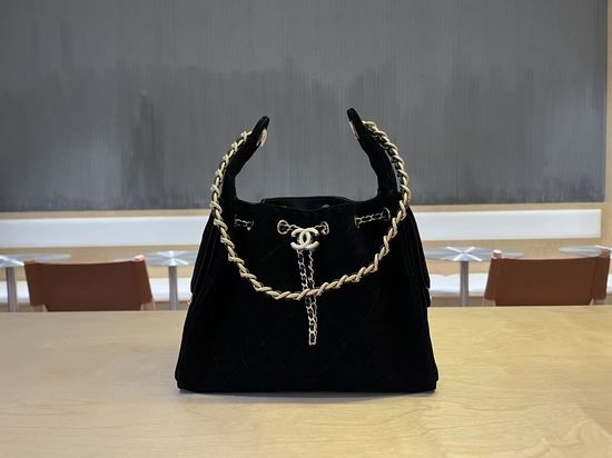 Chanel 25K Drawstring Bucket Bag AS5293