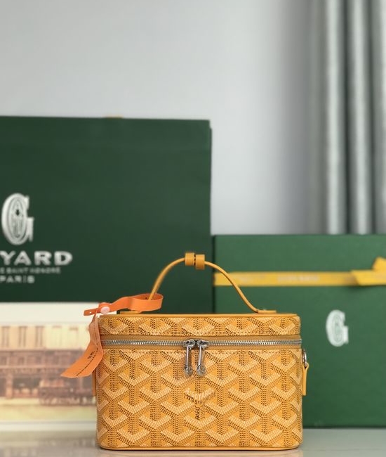 Goyard MUSE Mini Cosmetic Bag Detachable Strap 020253-1