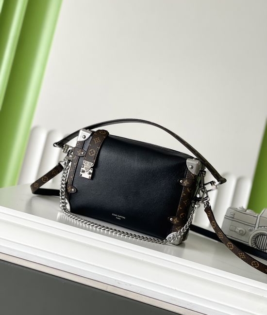 LOUIS VUITTON LV Side Trunk Bag M15195